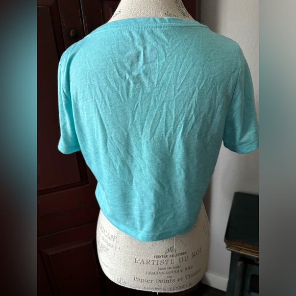 NWOT Nike Medium Dri-Fit Cropped Tee - Picture 4 of 7